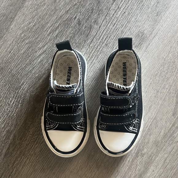 WeeStep like-new toddler shoes, EUC - Picture 1 of 6